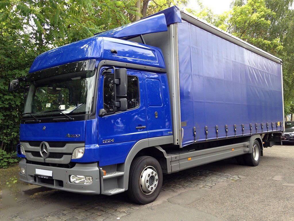 Грузы 5 тонн. Mercedes-Benz Atego 1224. Мерседес Бенц Атего 1224. Мерседес-Бенц Атего грузовой. Мерседес Атего тентованный 5т.